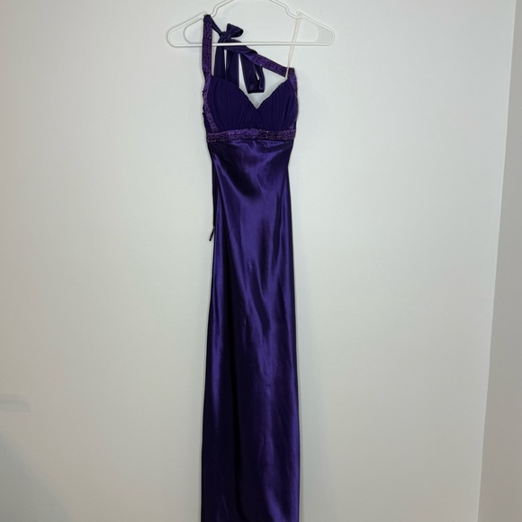 Bora Dresses & Skirts - Chic One Shoulder Purple Dress
